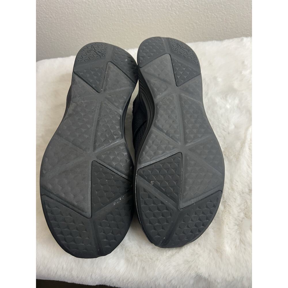 PUMA Sneakers Shoes Womens Athletic 8.5 Black White Tie - Picture 5 of 6